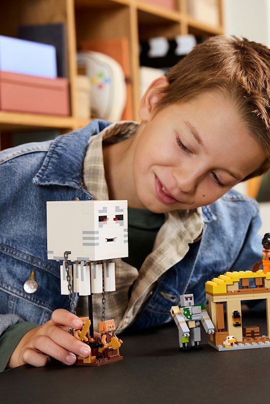 Lego Minecraft Attacco al villaggio del Ghast-pallone 21273