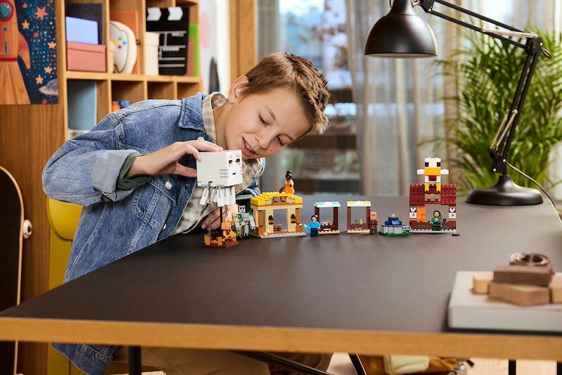 Lego Minecraft Attacco al villaggio del Ghast-pallone 21273