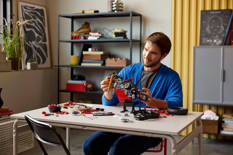 Lego Technic Ducati Panigale V4 S 42202