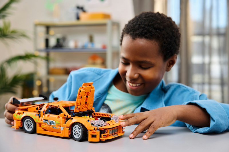 Lego Technic Fast and Furious Toyota Supra MK4 42204