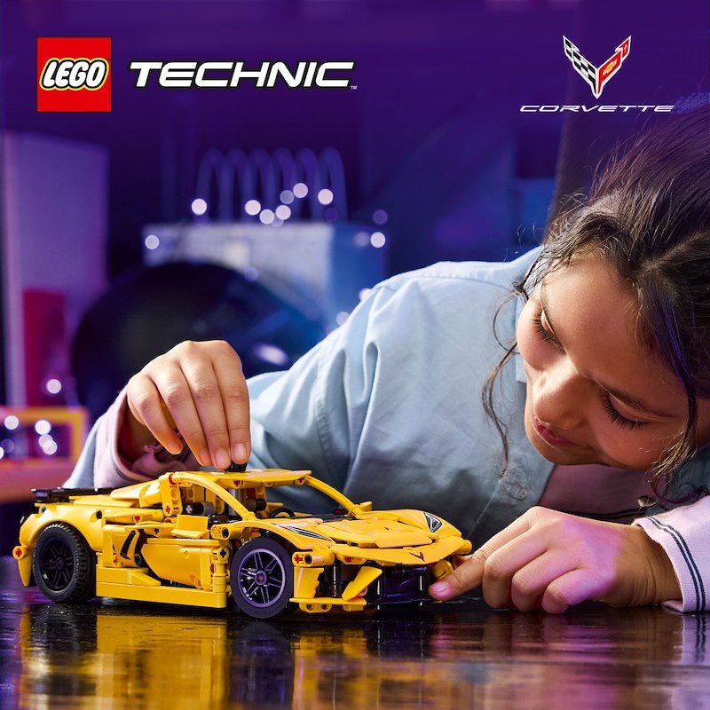 Lego Technic Chevrolet Corvette Stingray 42205