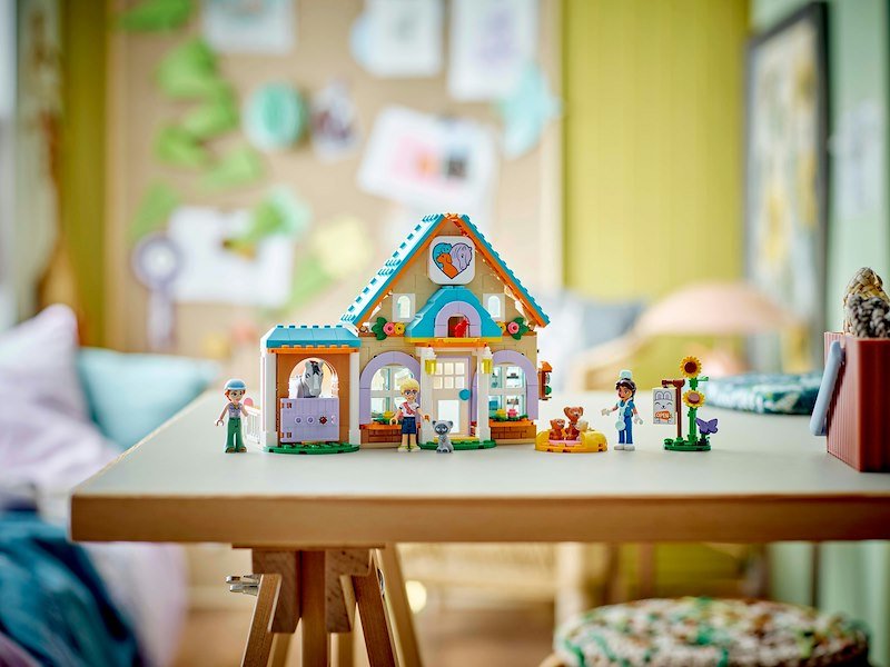 Lego®  Friends Cavallo e clinica veterinaria 42651