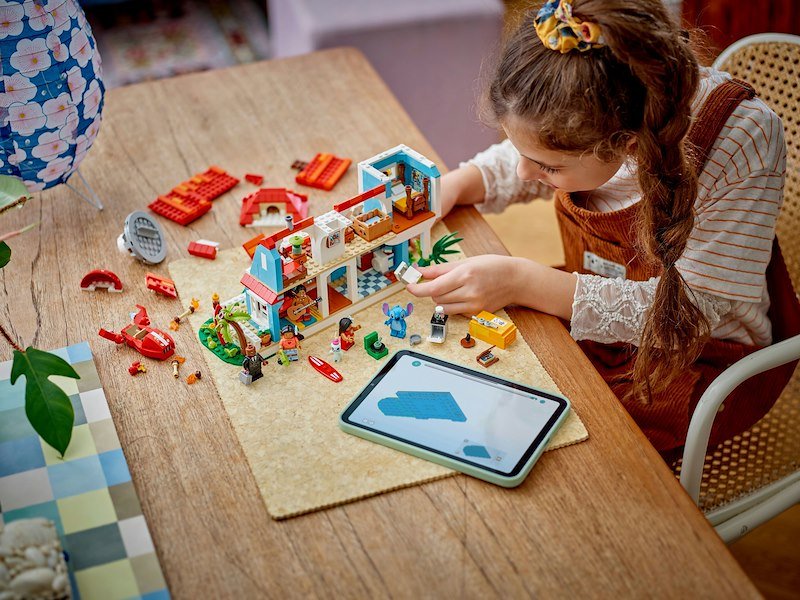 Lego Disney Casa Sulla Spiaggia di Lilo e Stitch 43268