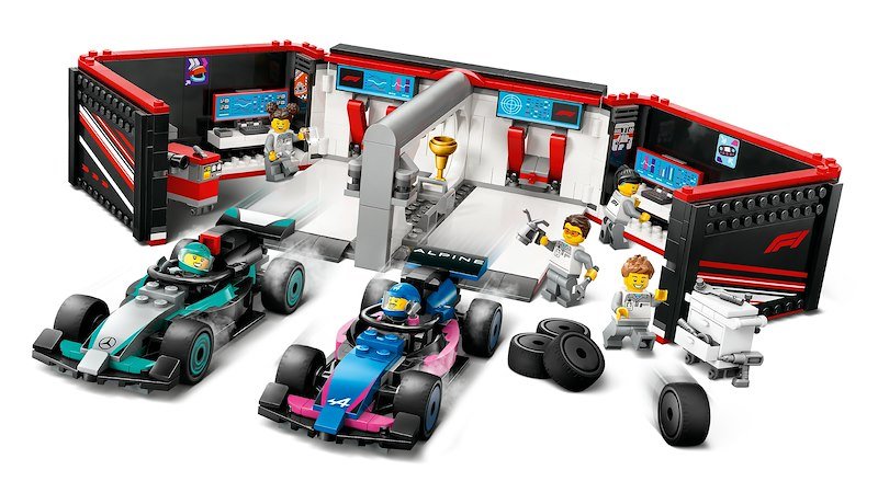 Lego City Garage con monoposto Mercedes-AMG e Alpine F1 60444