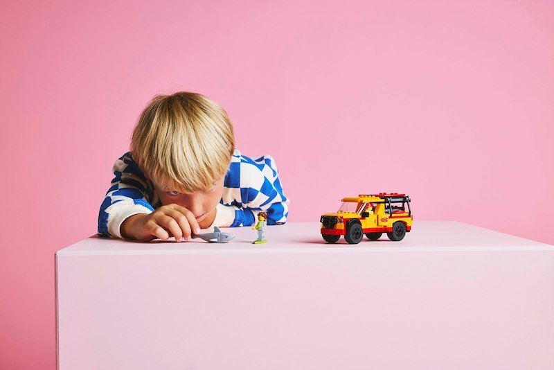 Lego® FUORISTRADA DI SOCCORSO DEL BAGNINO-60453