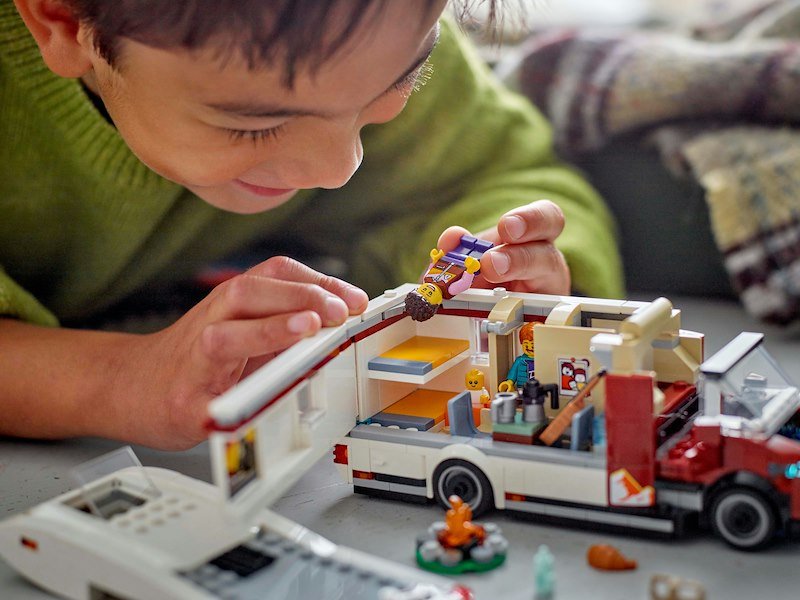 Lego® CAMPER VAN DELLEVACANZE D'AVVENTURA-60454