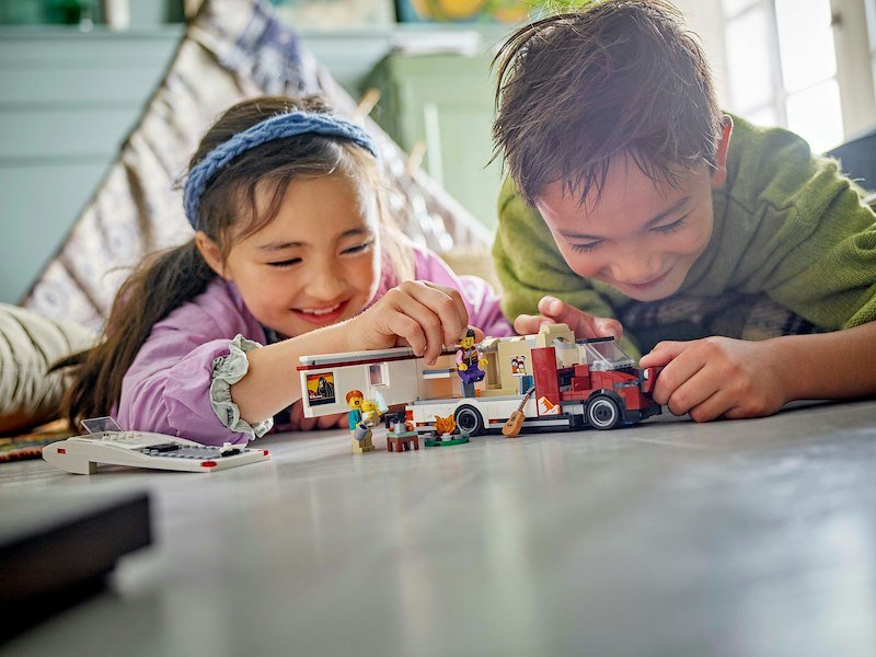Lego® CAMPER VAN DELLEVACANZE D'AVVENTURA-60454