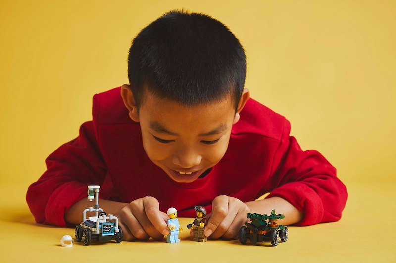 Lego® City Pack veicoli da corsa: aereo contro letto d’ospedale 60459