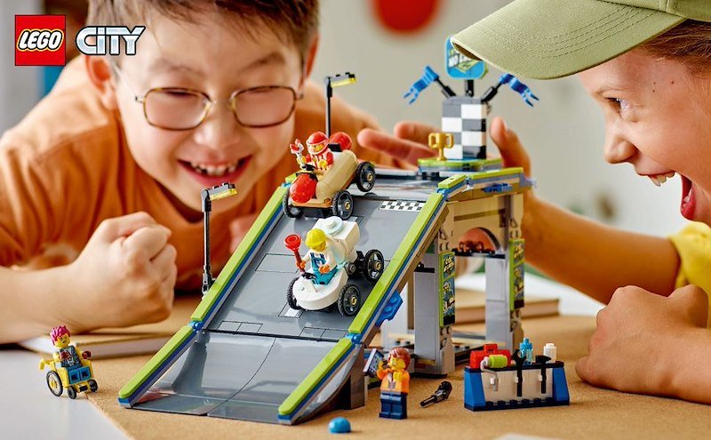 Lego® GARA SULLA PISTA A RAMPE - 60460