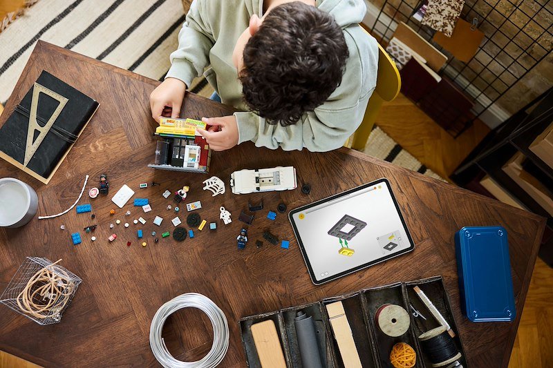 Lego® Marvel Spider-Verse: Miles Morales contro la Macchia (76311)