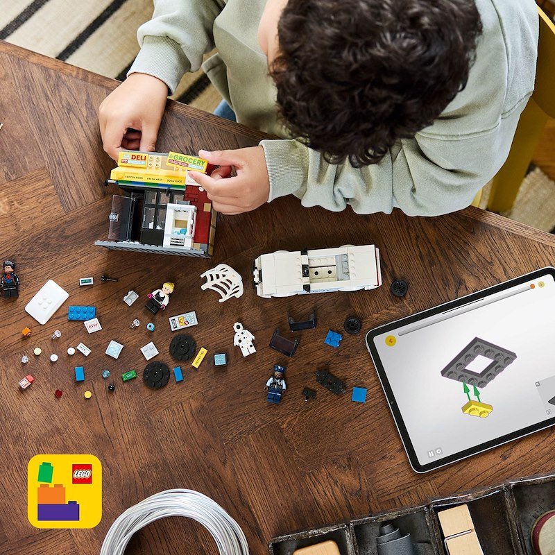 Lego® Marvel Spider-Verse: Miles Morales contro la Macchia (76311)