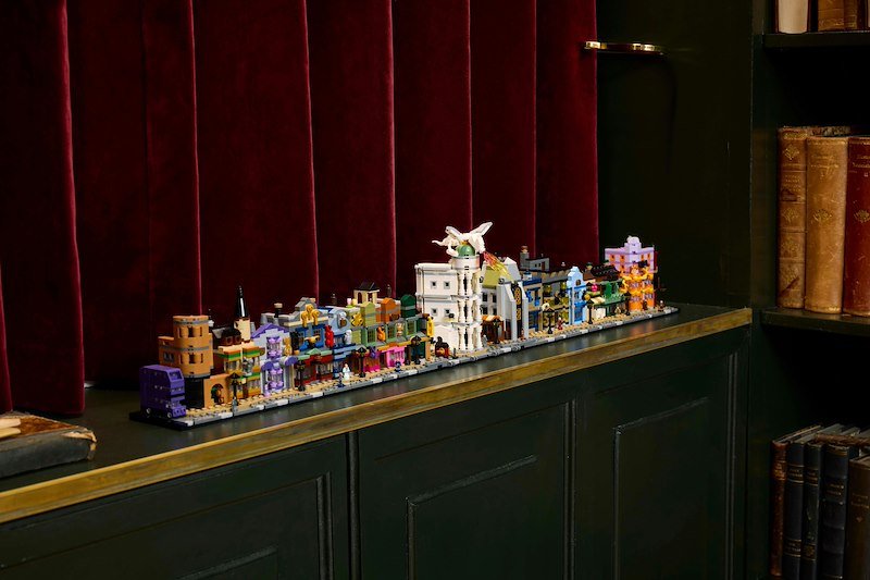Lego Harry Potter Negozi di magia di Diagon Alley 76444