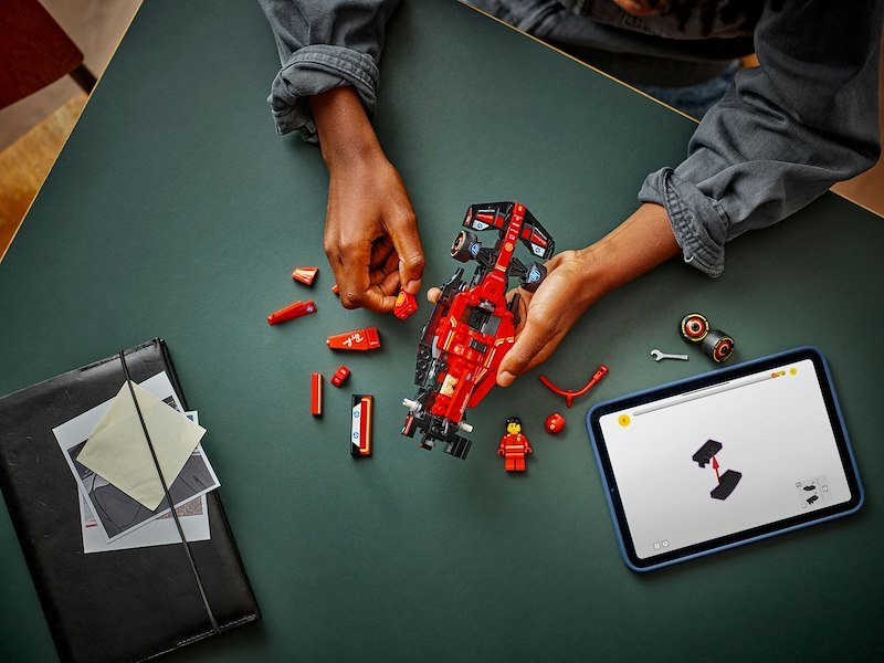 Lego Speed Champions Auto da Corsa F1 Ferrari SF-24 77242