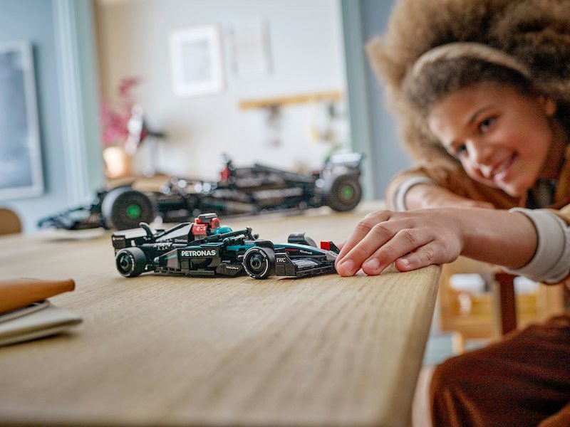 Lego Speed Champions Auto da corsa Mercedes-AMG F1 W15 77244