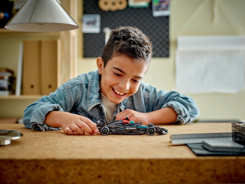 Lego Speed Champions Auto da corsa Mercedes-AMG F1 W15 77244