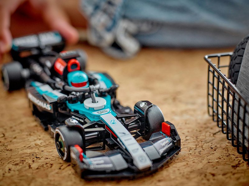 Lego Speed Champions Auto da corsa Mercedes-AMG F1 W15 77244