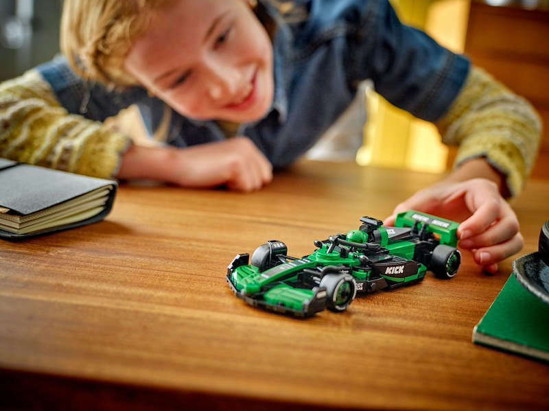 Lego® Speed Champions Auto da corsa KICK Sauber F1 Team C44 77247