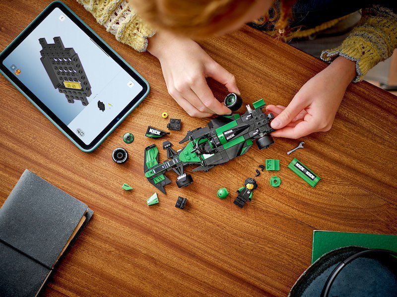 Lego® Speed Champions Auto da corsa KICK Sauber F1 Team C44 77247