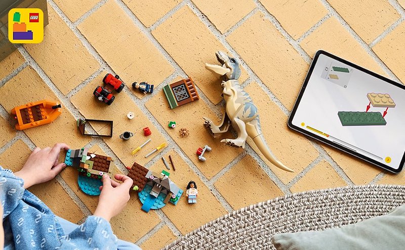 Lego® Fuga sul fiume dal T. rex 76975