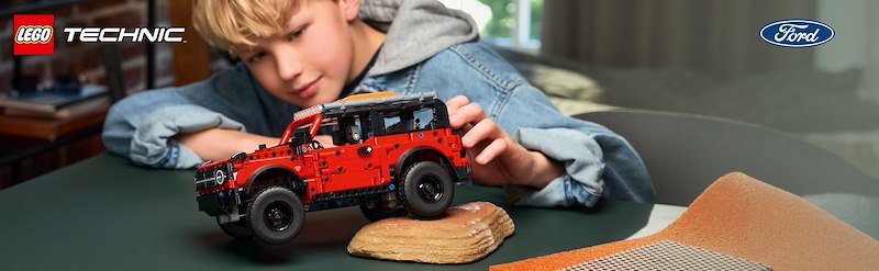 Lego SUV Ford Bronco 42213