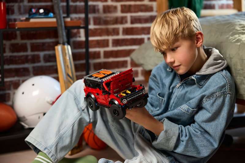 Lego SUV Ford Bronco 42213