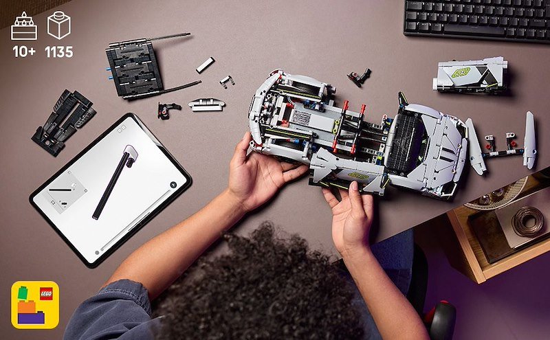 Lego Super Sports Car Lamborghini Revuelto 42214