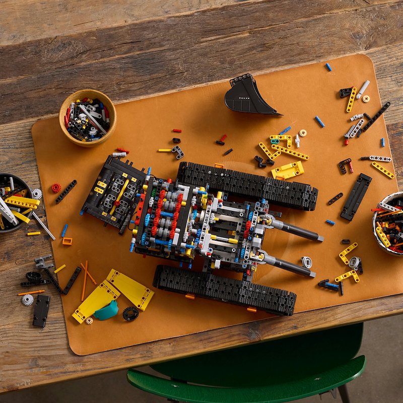 Lego Escavatore Volvo EC500 Hybrid 42215