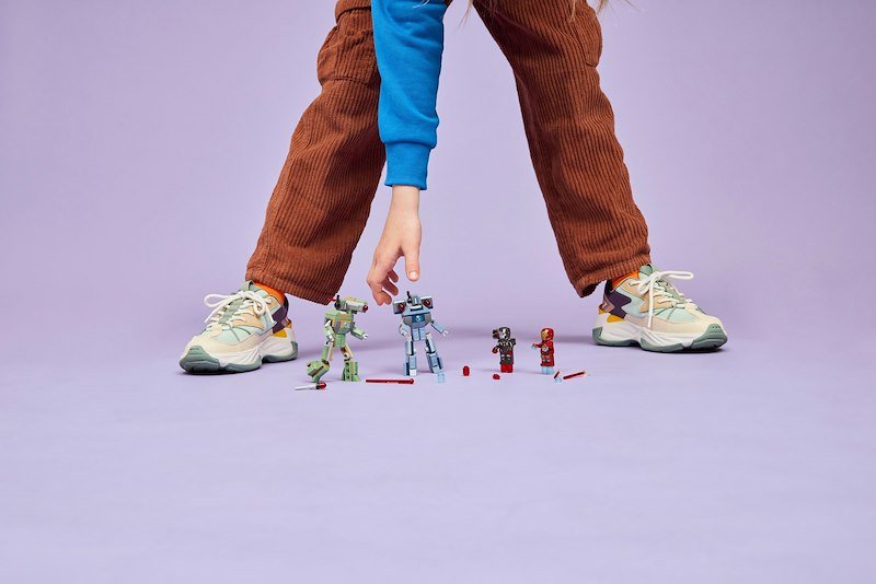 Lego Iron Man e War Machine contro i droni di Hammer 76320