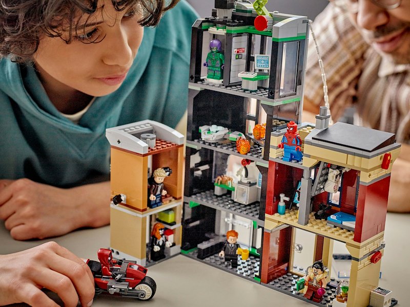 Lego Spider-Man contro Oscorp 76324