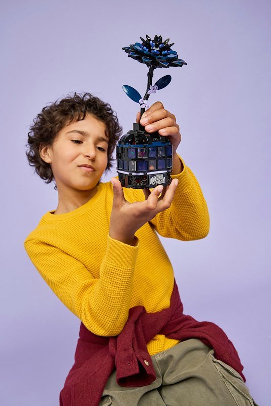 Lego Fiore di dalia nero 76784