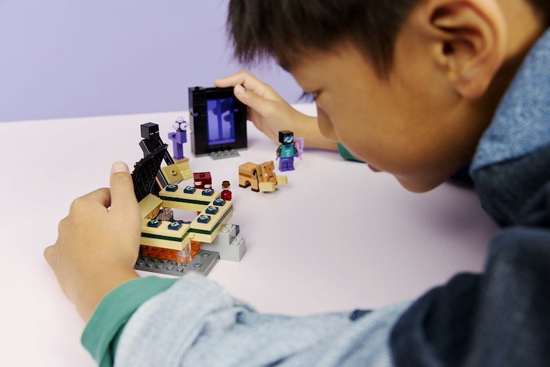 Lego Viaggio nel Portale del Nether e dell’End 21584