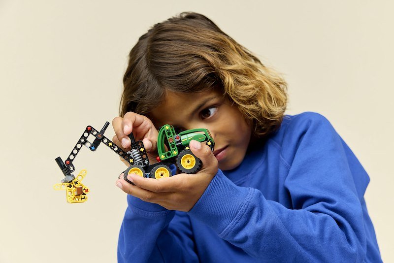 Lego Mietitrebbia gommato John Deere 1470H 42218