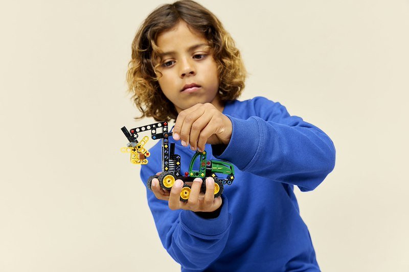 Lego Mietitrebbia gommato John Deere 1470H 42218