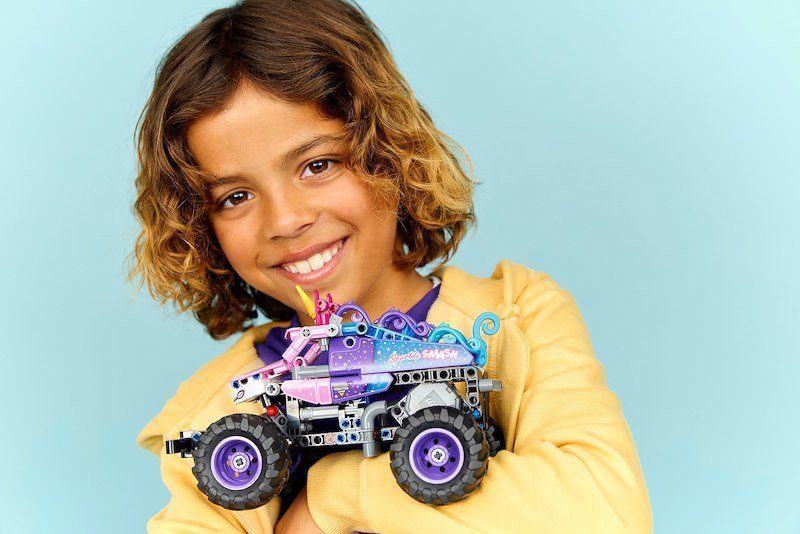 Lego Technic Monster Jam™ Sparkle Smash™ a retrocarica 42220