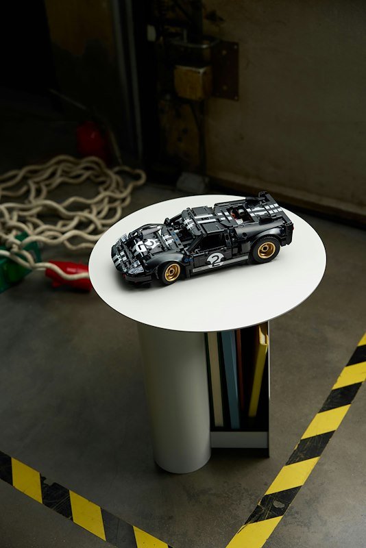 Lego Technic Auto da corsa Ford GT40 MKII 1966 42223