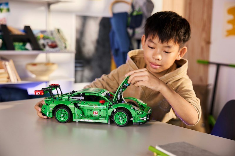 Lego Technic Auto Porsche 911 GT3 R REXY AO Racing 42224