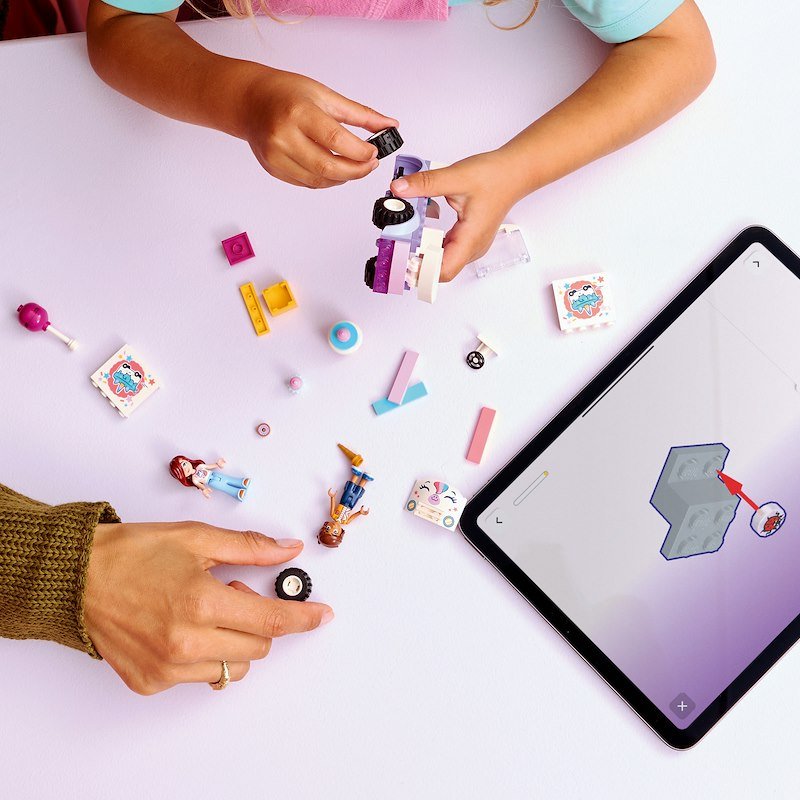 Lego® Auto-unicorno per la consegna di torte 42675