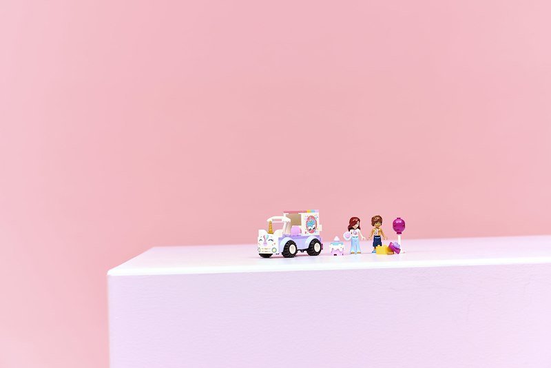 Lego® Auto-unicorno per la consegna di torte 42675