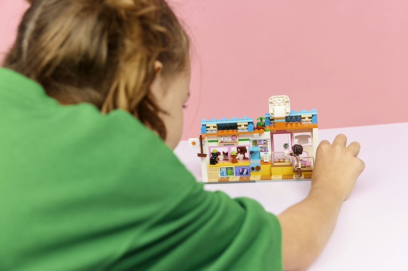 Lego® Il forno dei biscottini per cani 42677