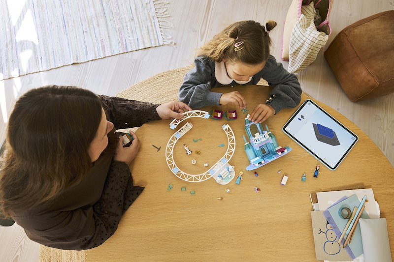 Lego® Castello di ghiaccio di Elsa e avventura sulla neve 43281