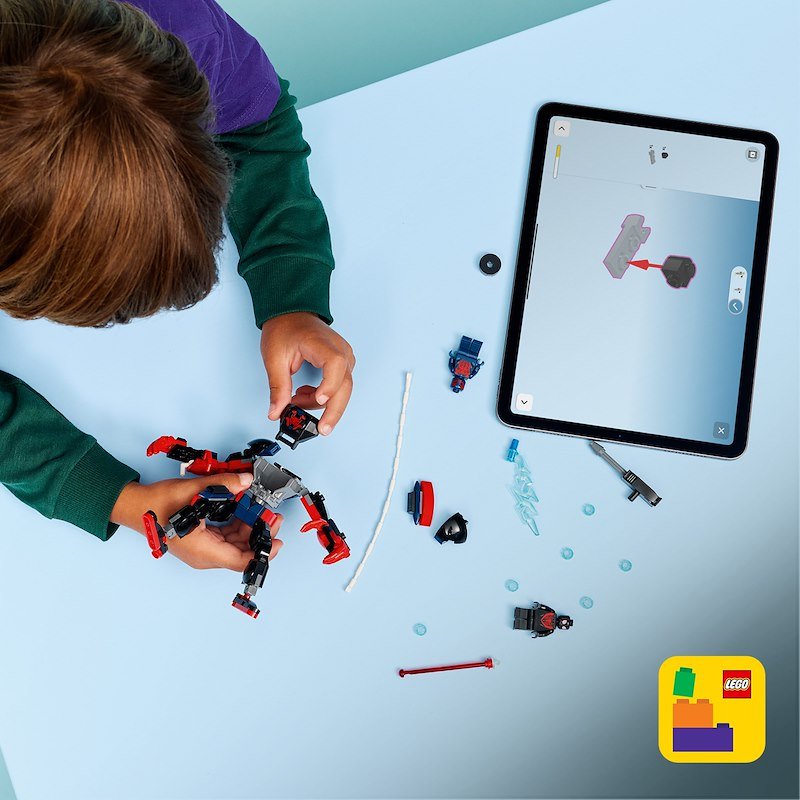 Lego Mech di Miles Morales vs. Spider-Man 2099 76337