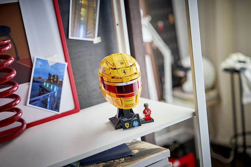 Lego Casco di Lewis Hamilton Scuderia Ferrari HP 43022
