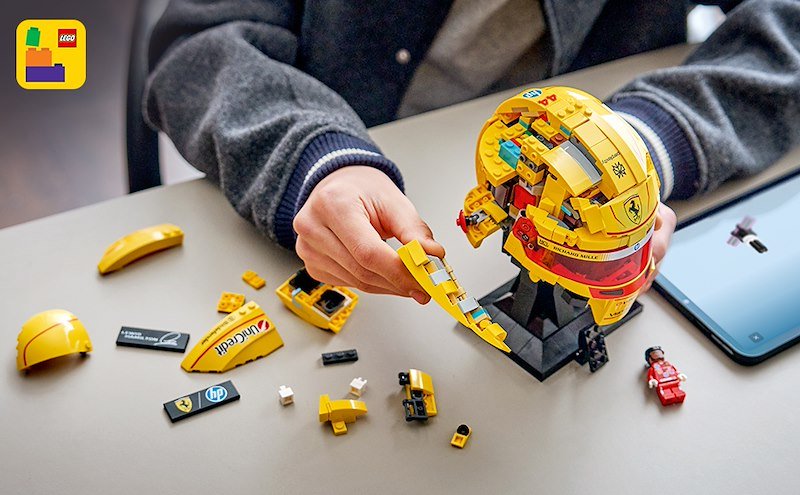 Lego Casco di Lewis Hamilton Scuderia Ferrari HP 43022