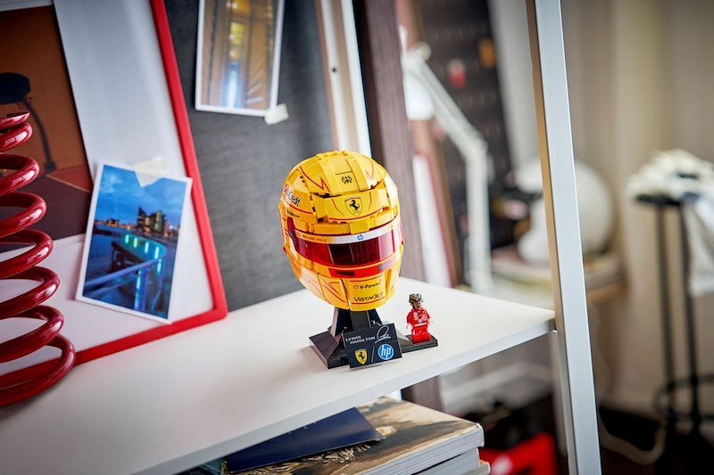 Lego Casco di Lewis Hamilton Scuderia Ferrari HP 43022