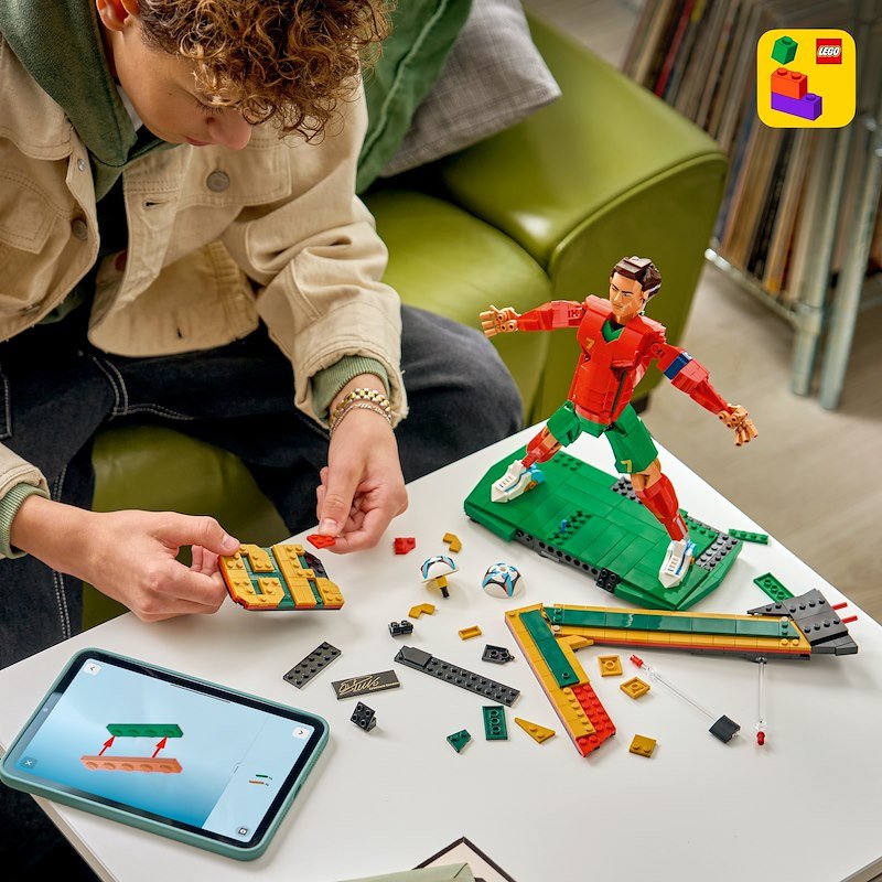 Lego Cristiano Ronaldo – Leggenda del calcio 43016