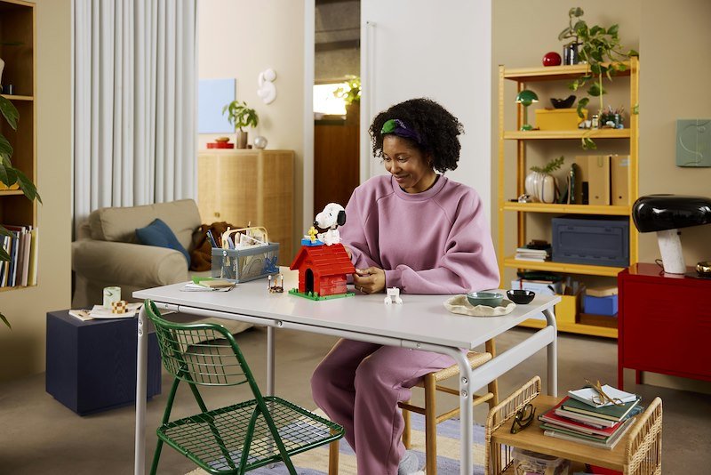 Lego® Peanuts: la cuccia di Snoopy 21368