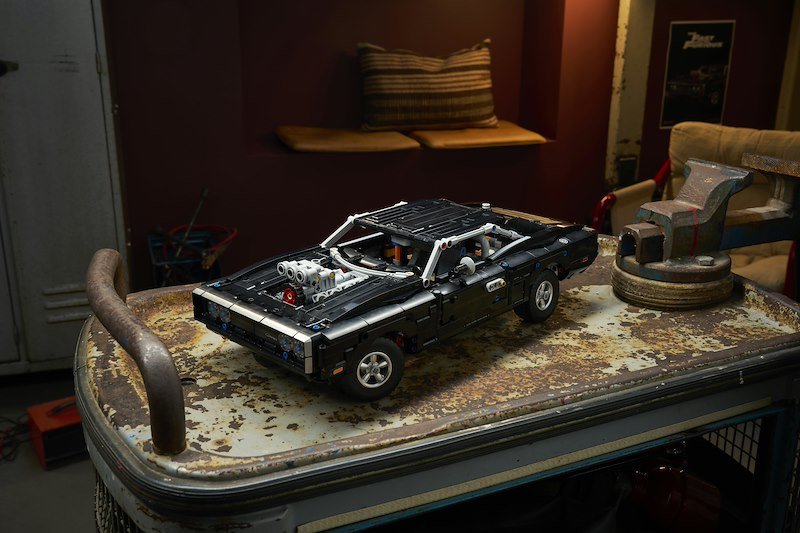 Lego® Technic Auto Dodge Charger R/T Fast and Furious 42231