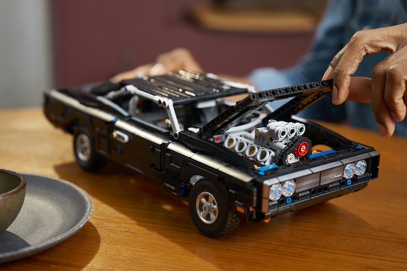 Lego® Technic Auto Dodge Charger R/T Fast and Furious 42231