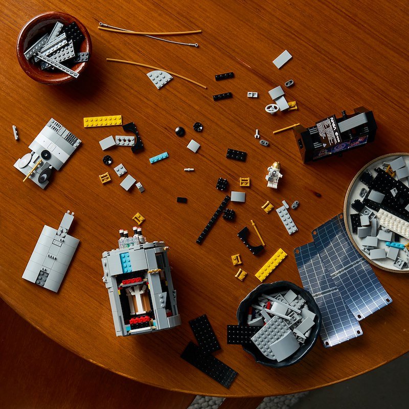 Lego® Icons Telescopio spaziale Hubble 11382
