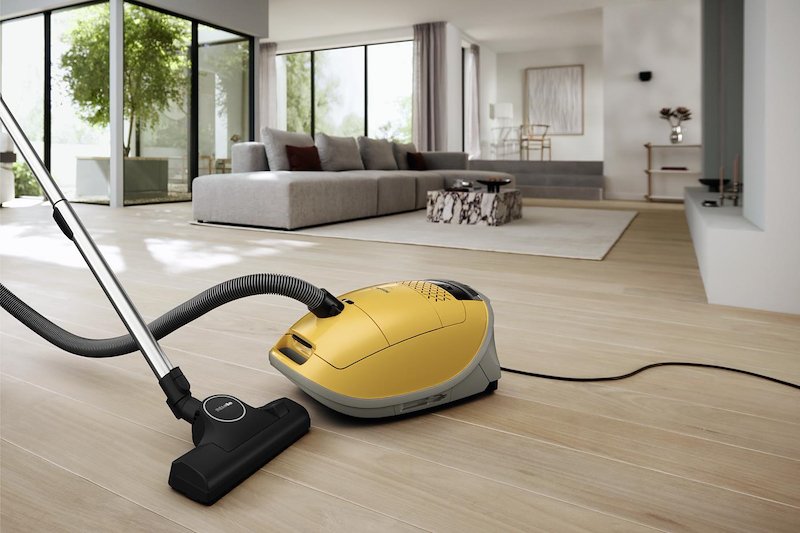 Miele Aspirapolvere a Traino Guard M1 Giallo Tramonto